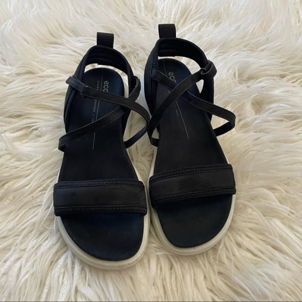 Ecco chunky black white platform comfort sandals size 38